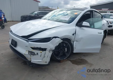 2026 Tesla Model Y Premium Rear-Wheel Drive из США, поврежденный, VIN 7SAYGDED0TA418954